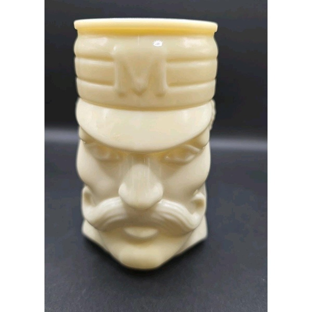 Vintage 80's Avon Face Mug "Casey at the Bat" White Milk Glass/Custard Glass - Picture 4 of 7